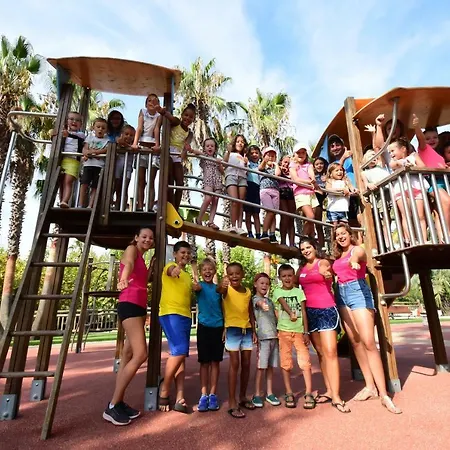 La Baume La Palmeraie مكان تخييم Fréjus